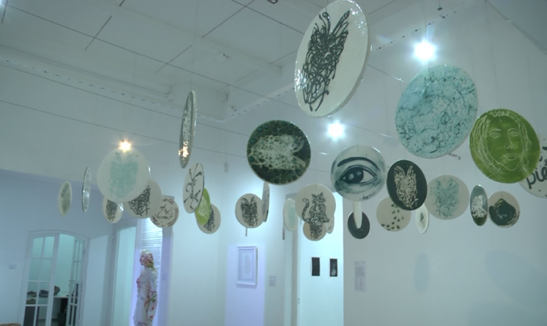 Un mundo nuevo, píntalo nena