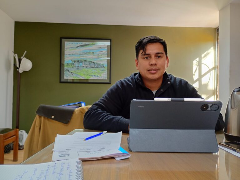 Sin mamá desde los 4 años, criado por sus abuelos e hijo de la educación pública: la historia de ascenso social del Secretario de Obras de la UNSJ